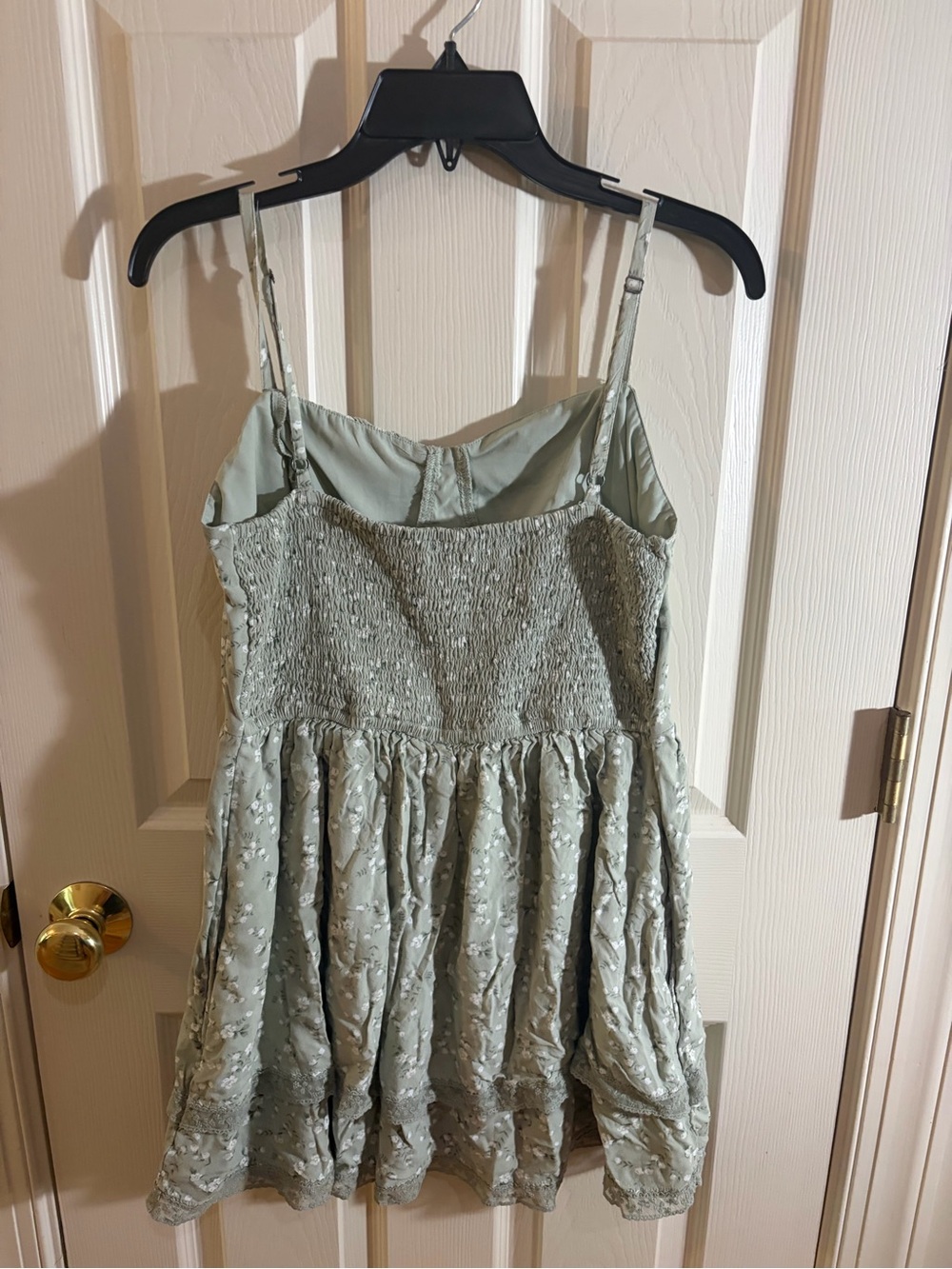 Hollister Sage Green Floral Ruffle Mini Dress | Size L | Cottagecore - Picture 5 of 9